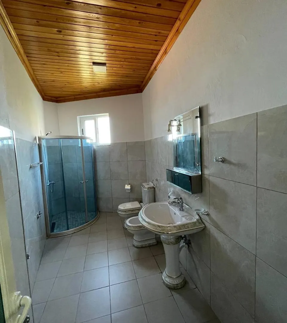 Dollma Traditional Guest House, Inside Kruja Castle 0*, Kruje